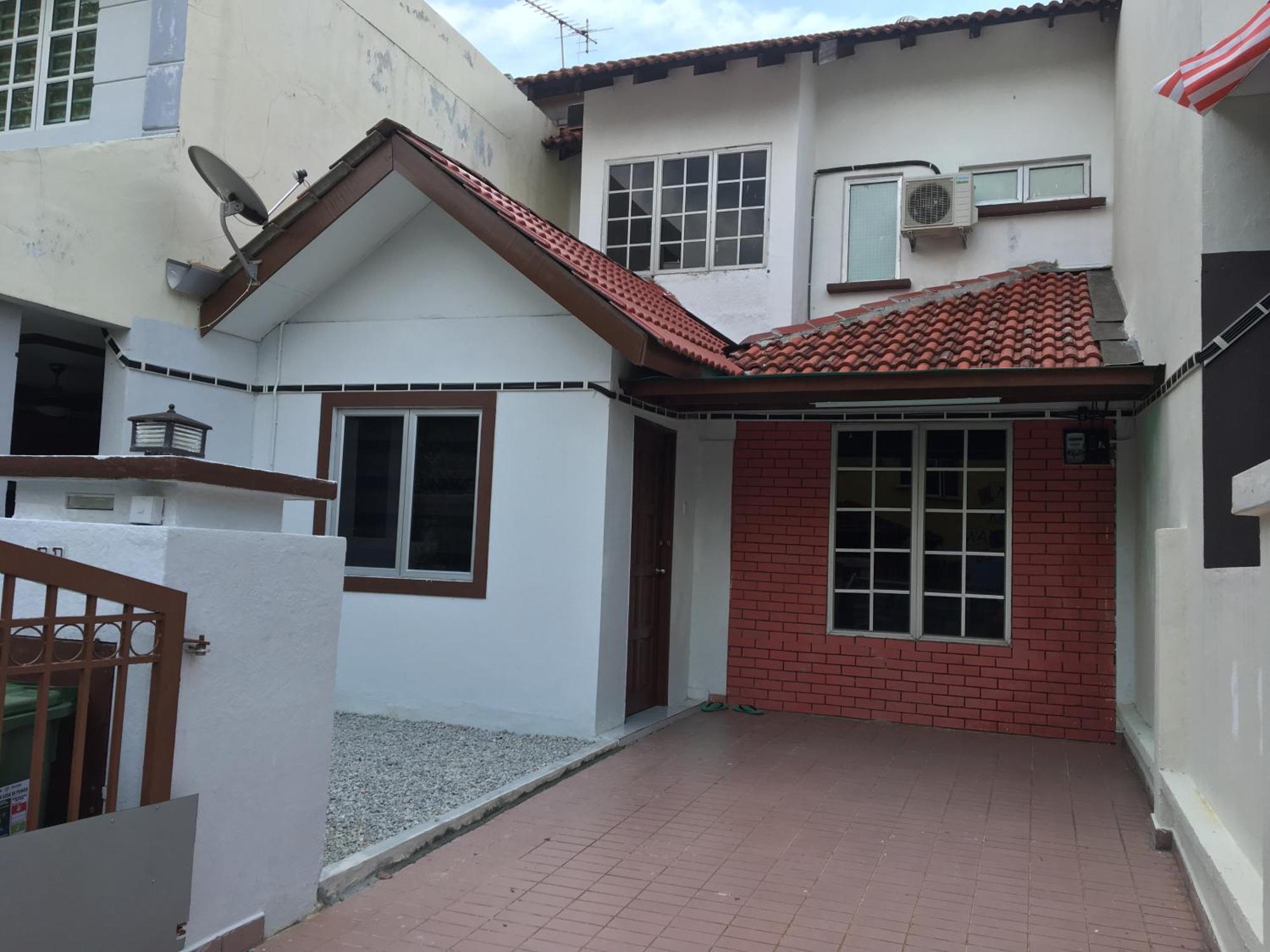 Rb Double Storey Bandar Tasik Selatan Homestay Куала Лумпур Екстериор снимка
