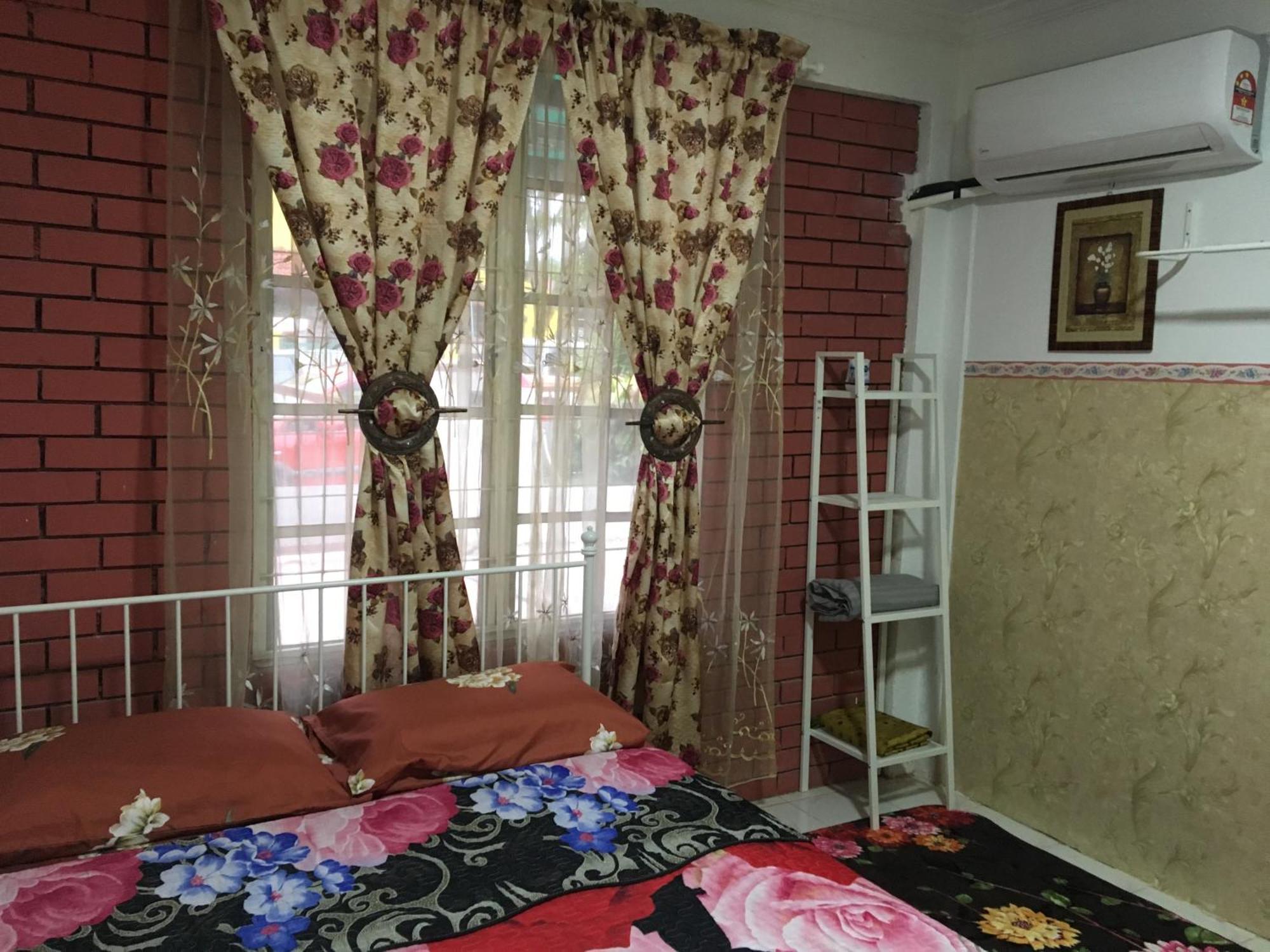 Rb Double Storey Bandar Tasik Selatan Homestay Куала Лумпур Екстериор снимка