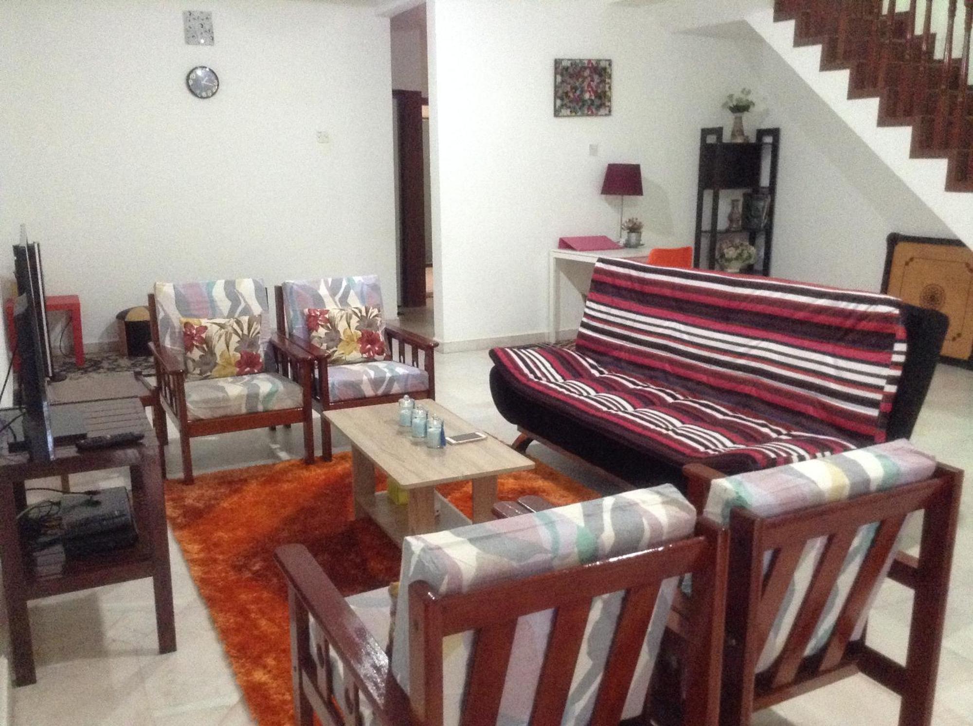 Rb Double Storey Bandar Tasik Selatan Homestay Куала Лумпур Екстериор снимка