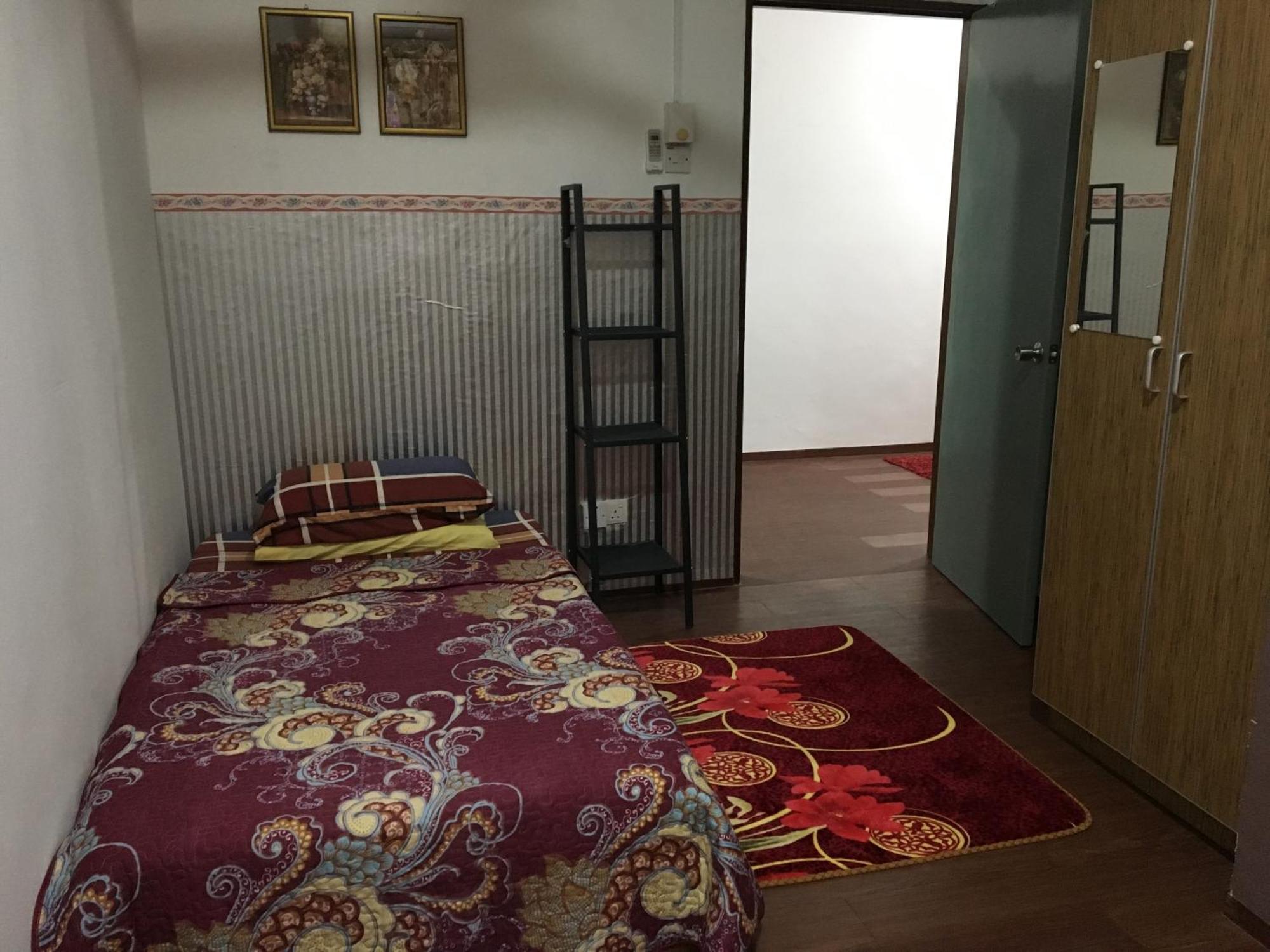 Rb Double Storey Bandar Tasik Selatan Homestay Куала Лумпур Екстериор снимка